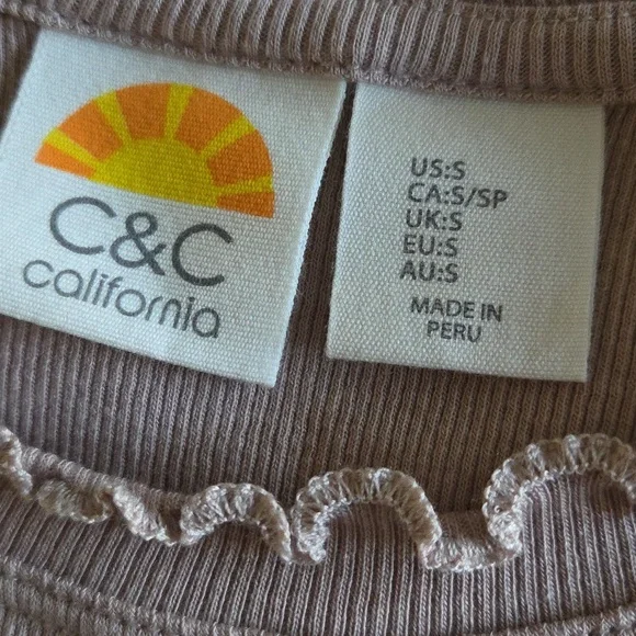 C&C California NWT Mauve Short Sleeve Top - Picture 6 of 6